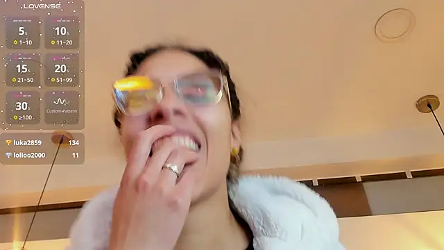 Hanna_Cornee_'s cam snapshot