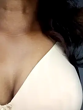 Tamil_kavinila's cam snapshot