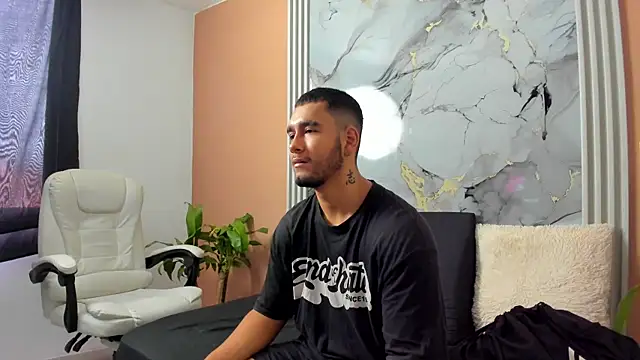 ander_montoyaa live sex cam