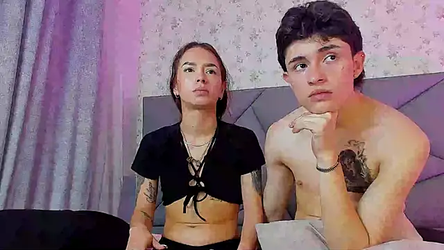 meganandtylerr19's cam snapshot