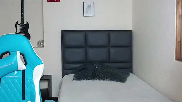 Amnesia_'s cam snapshot