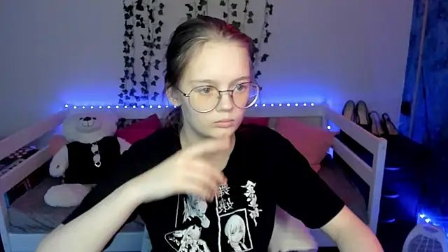 shy_elina01's cam snapshot