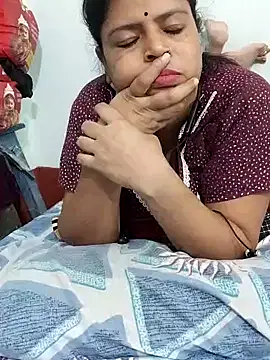 DesiRiya101's cam snapshot