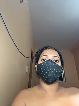 pumpumrani's cam snapshot