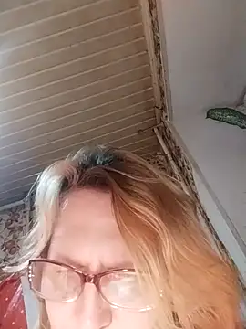 Forest-Lady's cam snapshot