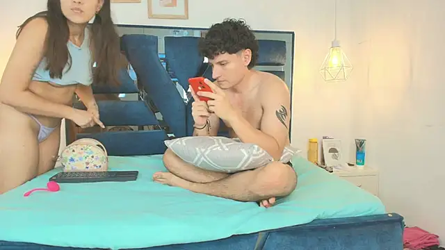 Zoe_And_Dylan_'s cam snapshot