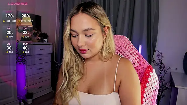 _Loneve__'s cam snapshot