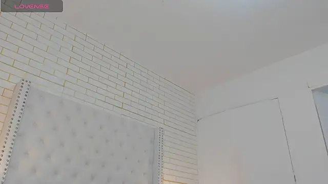 kylie_wilsson's cam snapshot