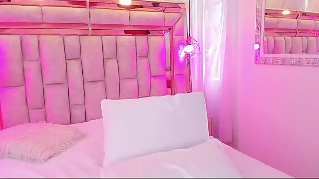 Katalina_Evans's cam snapshot