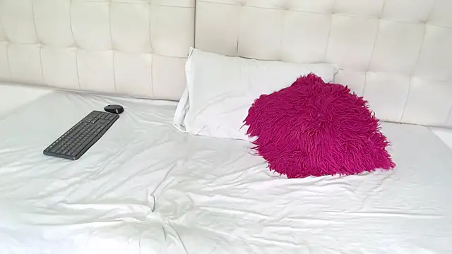 Camila_Sweet_2's cam snapshot