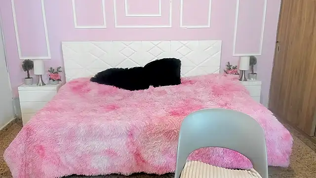 BellaSky4's cam snapshot