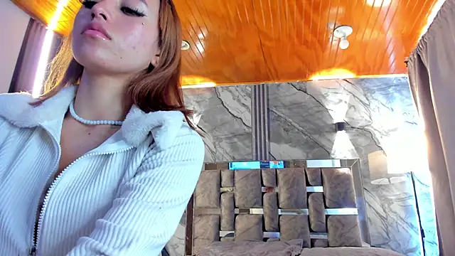 Charlotte_moore_'s cam snapshot