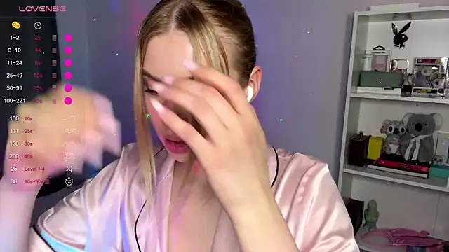 Lil_Elisa's cam snapshot