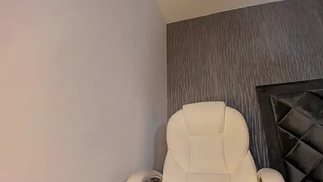 dylan_cross_ live sex cam