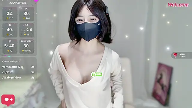 -Hell0-Kitty live sex cam