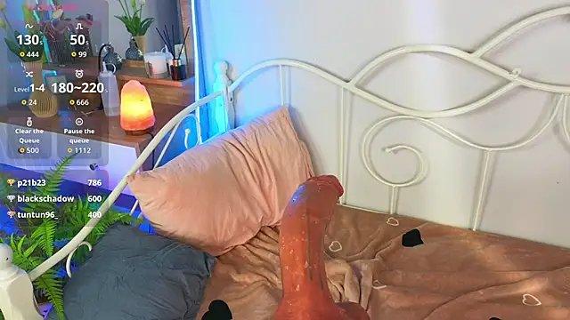 KateBleare's cam snapshot