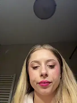 BabyAnais's cam snapshot