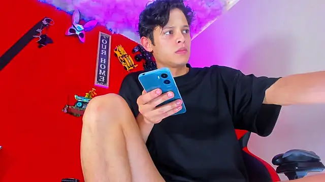 LilOwen_'s cam snapshot