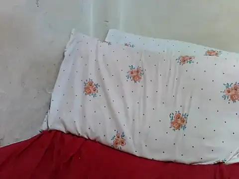 Melodious-Lizz's cam snapshot