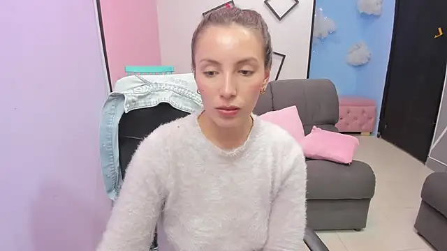 paula_miler1's cam snapshot