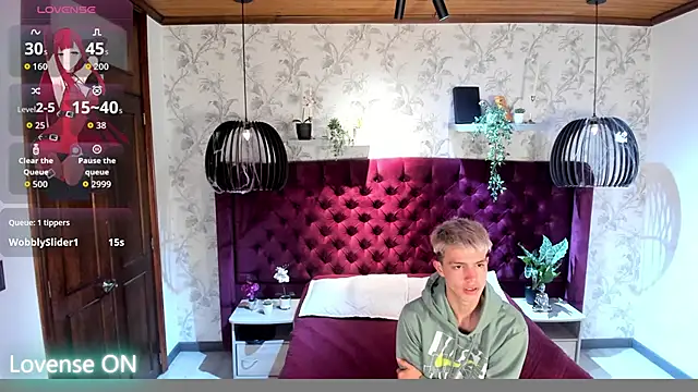 nicktorn's cam snapshot