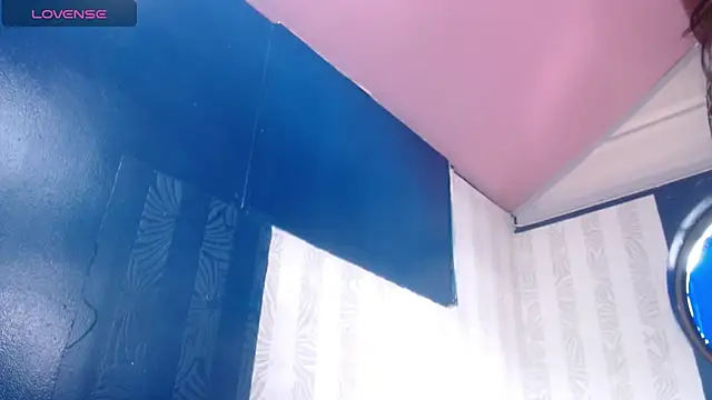 lucy23__'s cam snapshot