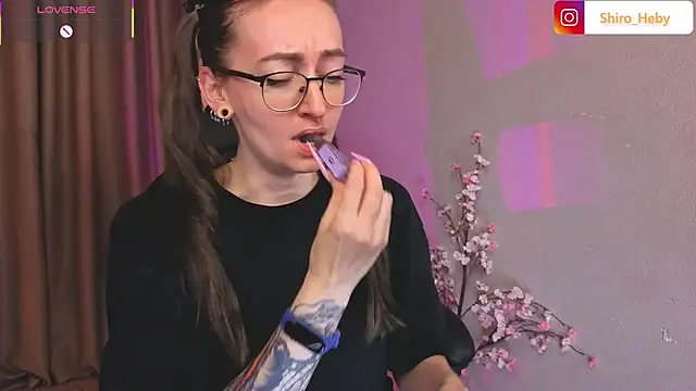 ShiroHeby's cam snapshot