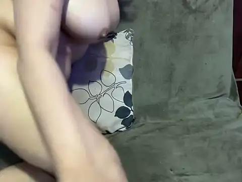 Merry-Hot-Eg's cam snapshot