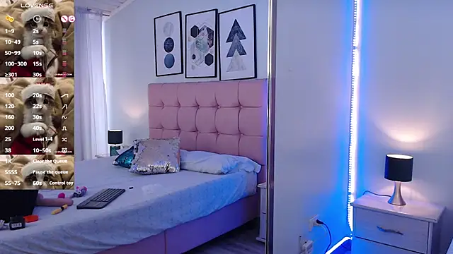 KikiVelvet's cam snapshot