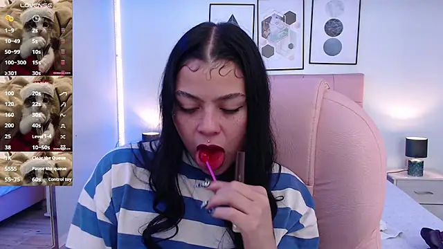 KikiVelvet's cam snapshot