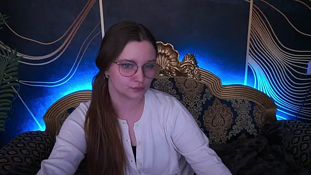 MagicPeachh_'s cam snapshot