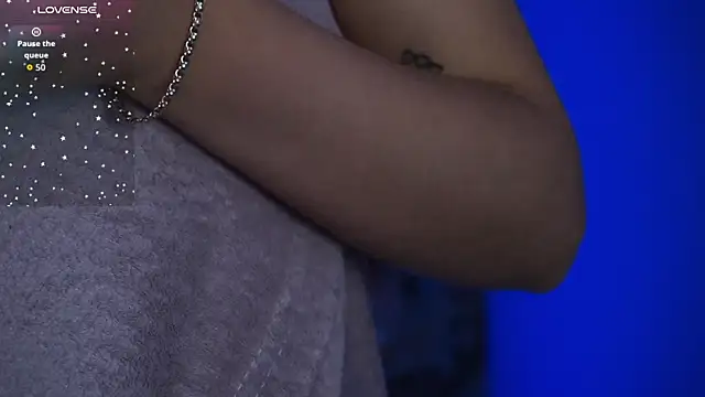 Sweety_one_ live sex cam