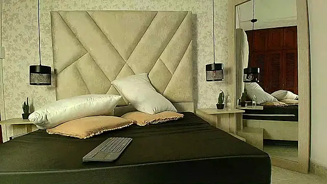 AmbarRaj live sex cam