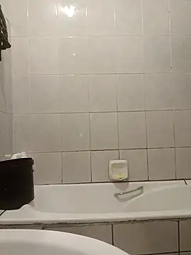 DarkQueen_94's cam snapshot