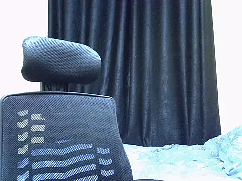 Horny-slut_'s cam snapshot