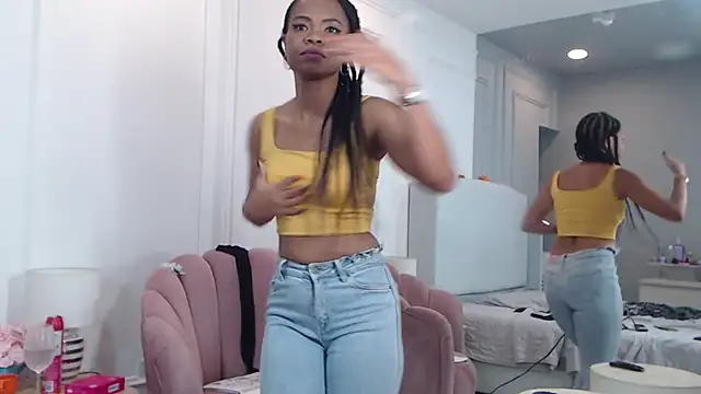 ChantalGarner's cam snapshot