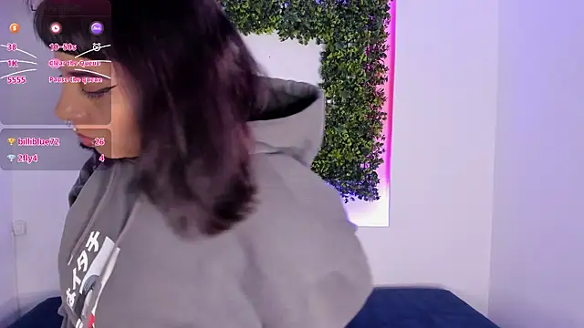 emily-santoss's cam snapshot