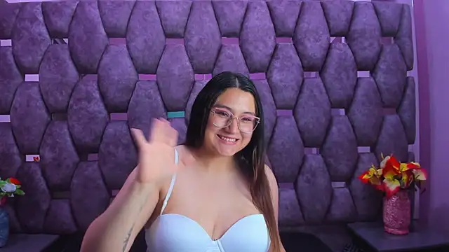 miaharvey_69's cam snapshot