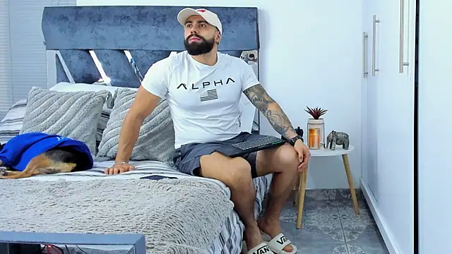 Zack_Froone live sex cam