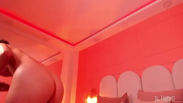 emilly_williams_'s cam snapshot