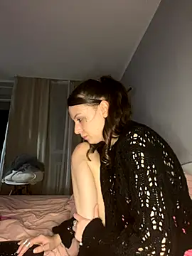 bunnythetailor's cam snapshot