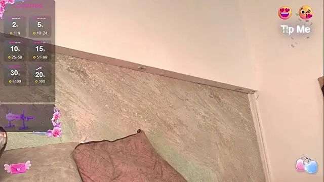 Dixie_grey1's cam snapshot