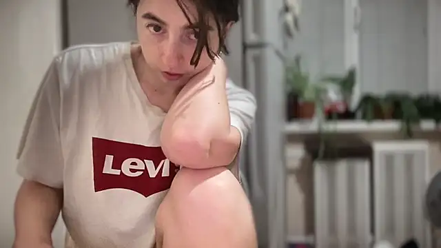 ShizukuHunter's cam snapshot