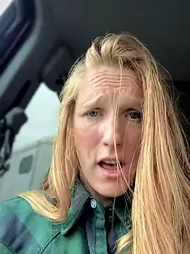 GoldenFlameGoddess's cam snapshot