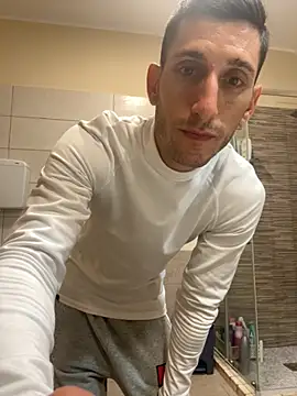 Gionnytav live sex cam