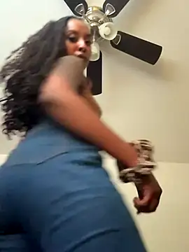 Your_Paris's cam snapshot