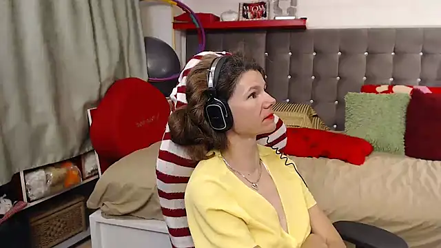 kellyterapy's cam snapshot