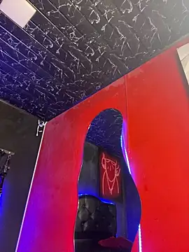 Thyana_LS's cam snapshot