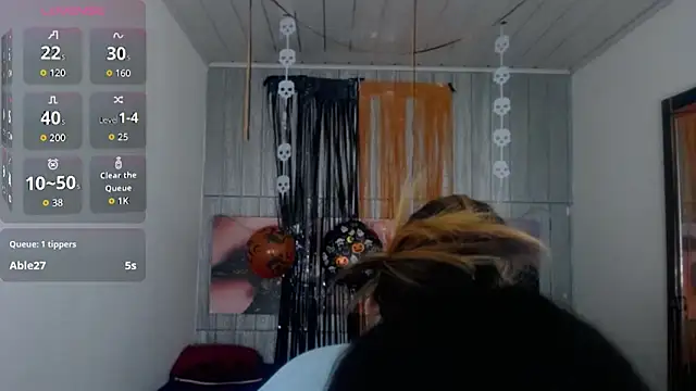 lala_clark's cam snapshot