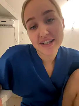 VanillaCakes's cam snapshot